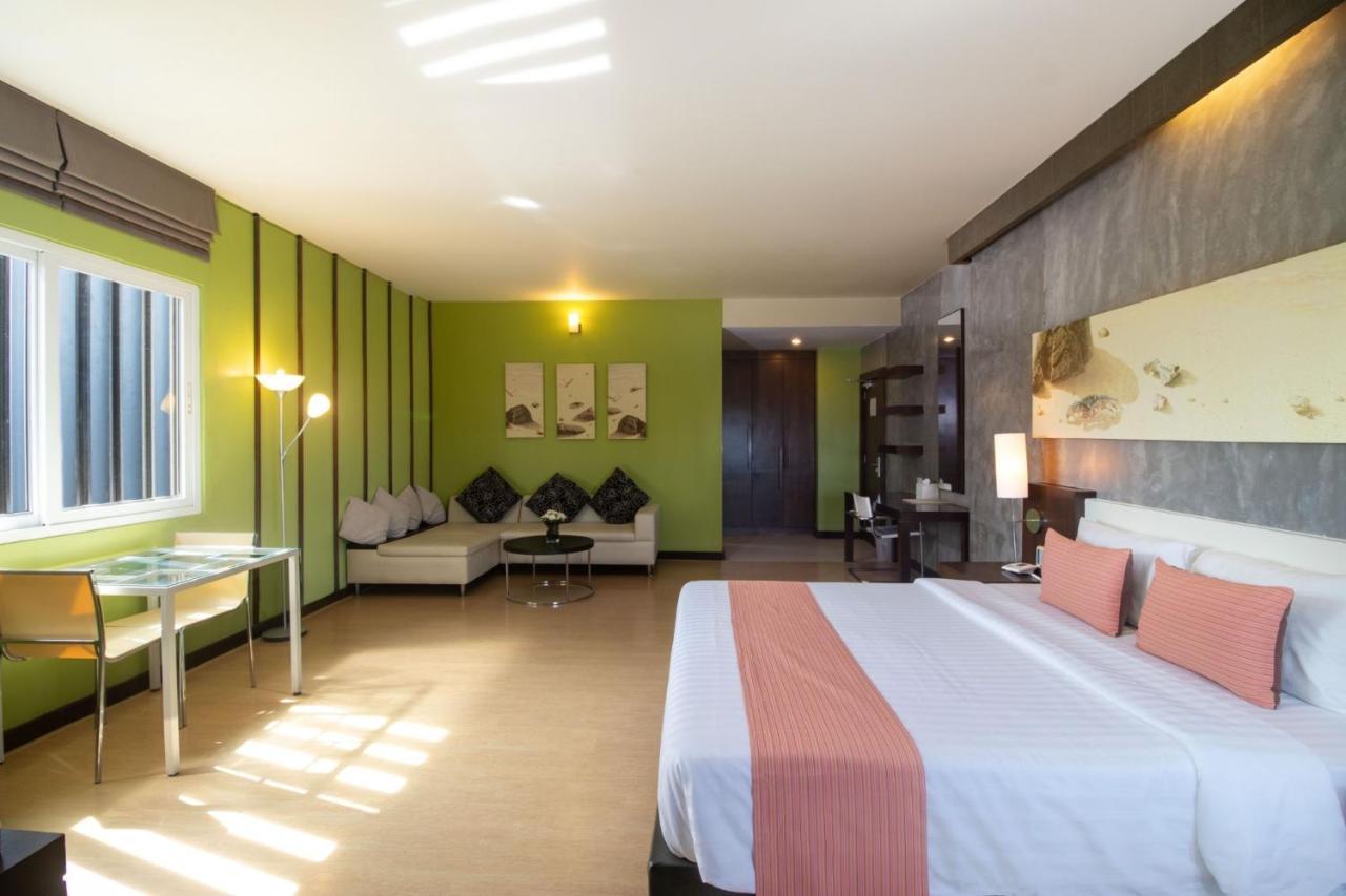 Silathip Huahin Serviced Apartment & Hotel Exterior photo