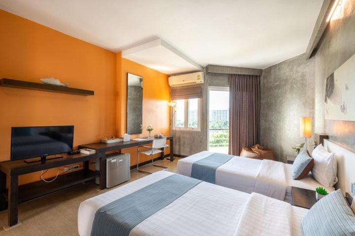 Silathip Huahin Serviced Apartment & Hotel Exterior photo