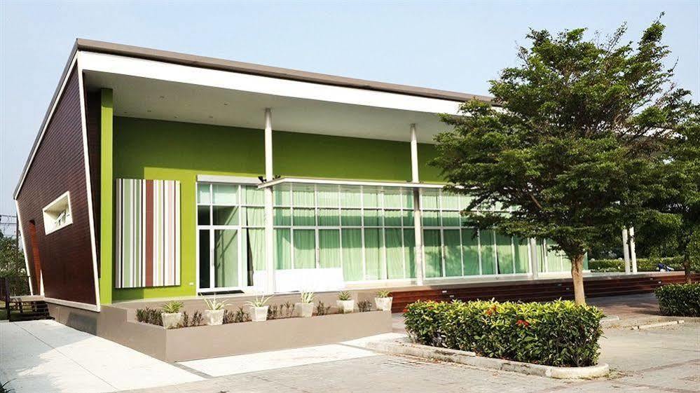 Silathip Huahin Serviced Apartment & Hotel Exterior photo