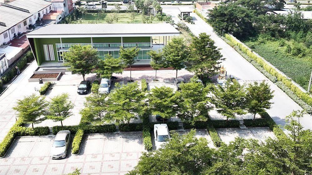 Silathip Huahin Serviced Apartment & Hotel Exterior photo