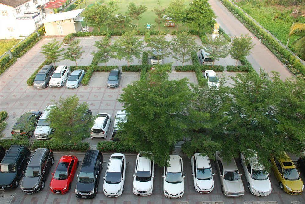 Silathip Huahin Serviced Apartment & Hotel Exterior photo